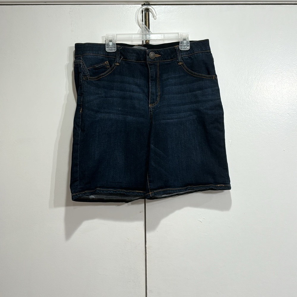 Wit & Wisdom Ab Solution Jean Shorts Size 12 - Picture 4 of 5